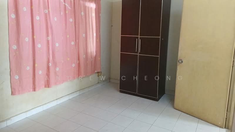 Apartment for Rent at Taman Sri Endah Apartment - Andrew Cheong - PropertyGuru.com.my