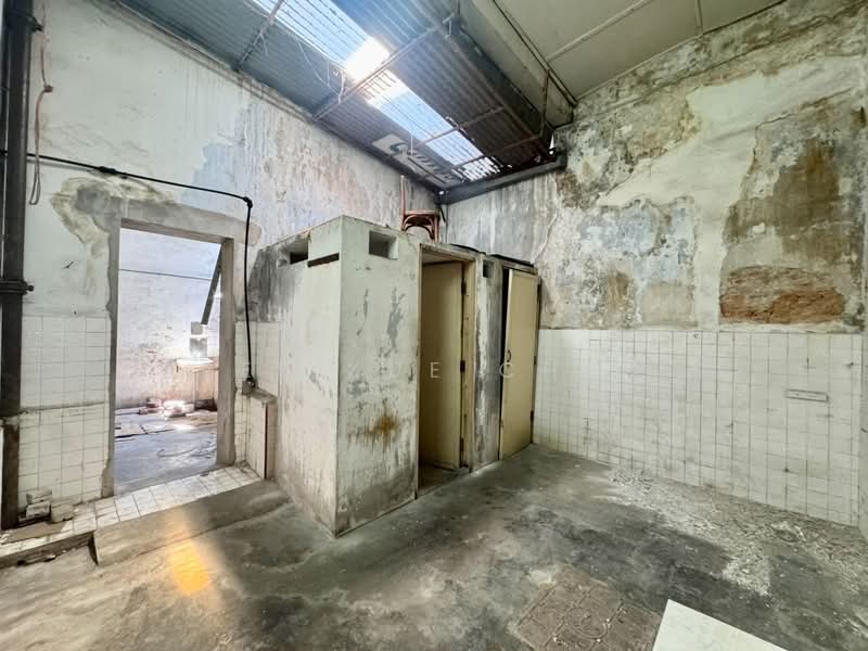 Shop for Rent in George Town (Penang) - Lee Xue Chen - Interior - PropertyGuru.com.my