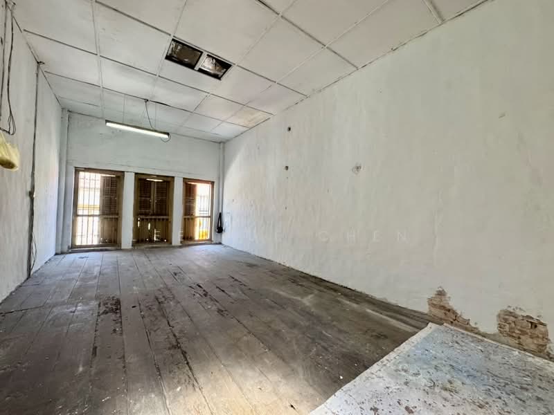 Shop for Rent in George Town (Penang) - Lee Xue Chen - Interior - PropertyGuru.com.my
