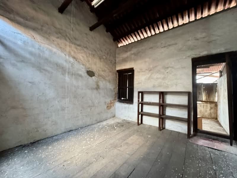 Shop for Rent in George Town (Penang) - Lee Xue Chen - Interior - PropertyGuru.com.my