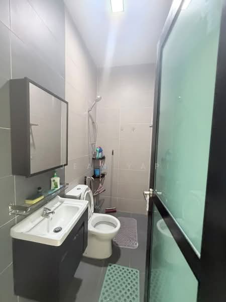 2-storey Terraced House for Sale in Bandar Seri Alam (Masai) - Jean Yap - Bathroom - PropertyGuru.com.my