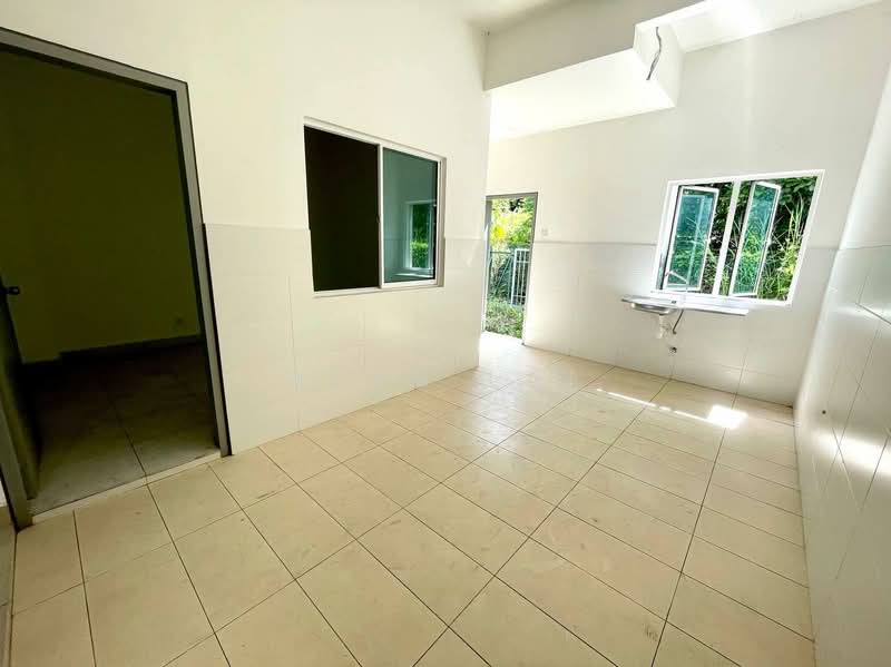 Rumah Teres 2 Tingkat untuk Dijual di Taman Dengkil Jaya (Dengkil) - Alan Lai - Kitchen - PropertyGuru.com.my