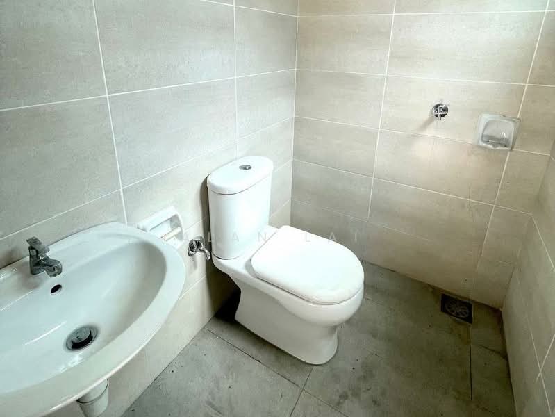 Rumah Teres 2 Tingkat untuk Dijual di Taman Dengkil Jaya (Dengkil) - Alan Lai - Bathroom - PropertyGuru.com.my