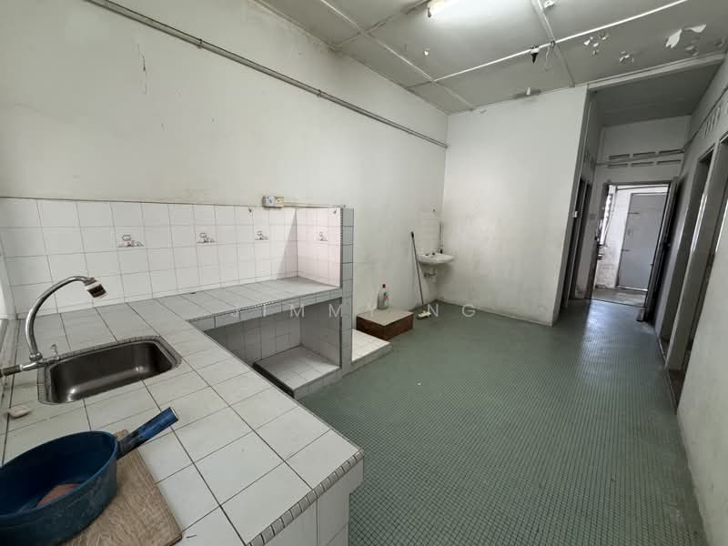 1-storey Terraced House for Sale in Taman Overseas Union (Taman Oug) (Jalan Klang Lama (Old Klang Road)) - Jimmy Ng - Kitchen - PropertyGuru.com.my
