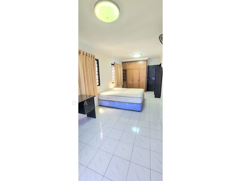 Condominium for Rent at Straits Court - Daniel Ng - Sspacious Master Bedroom - PropertyGuru.com.my