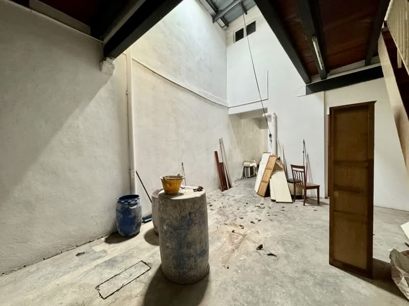 Shop for Rent in George Town (Penang) - Lee Xue Chen - Interior - PropertyGuru.com.my