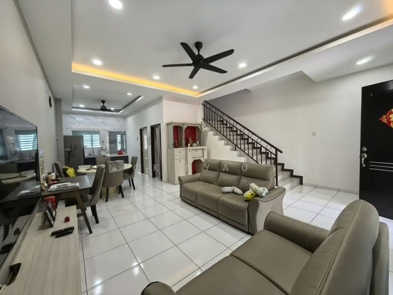 Rumah Teres 2 Tingkat untuk Dijual di Ipoh (Perak) - Ck Nyau - Living Room - PropertyGuru.com.my