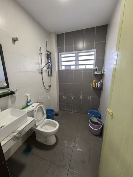 Rumah Teres 2 Tingkat untuk Dijual di Ipoh (Perak) - Ck Nyau - Bathroom - PropertyGuru.com.my