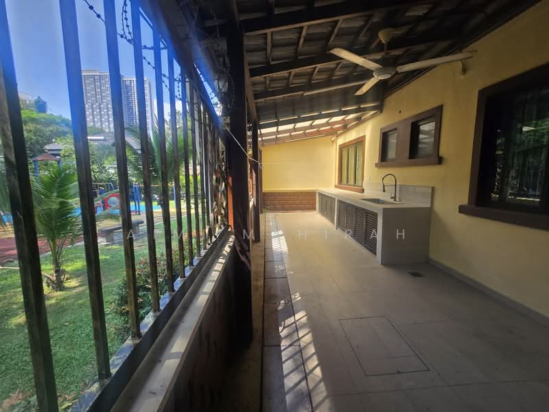 Semi-Detached House for Sale in Kota Damansara (Selangor) - Aimi Mahirah - Balcony - PropertyGuru.com.my