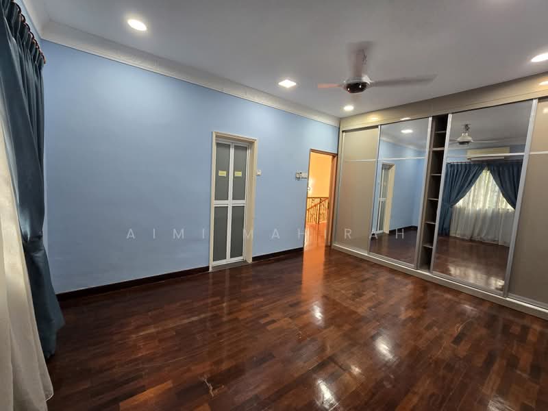 Semi-Detached House for Sale in Kota Damansara (Selangor) - Aimi Mahirah - Bedroom - PropertyGuru.com.my