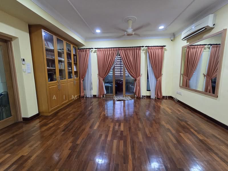 Semi-Detached House for Sale in Kota Damansara (Selangor) - Aimi Mahirah - Living Room - PropertyGuru.com.my