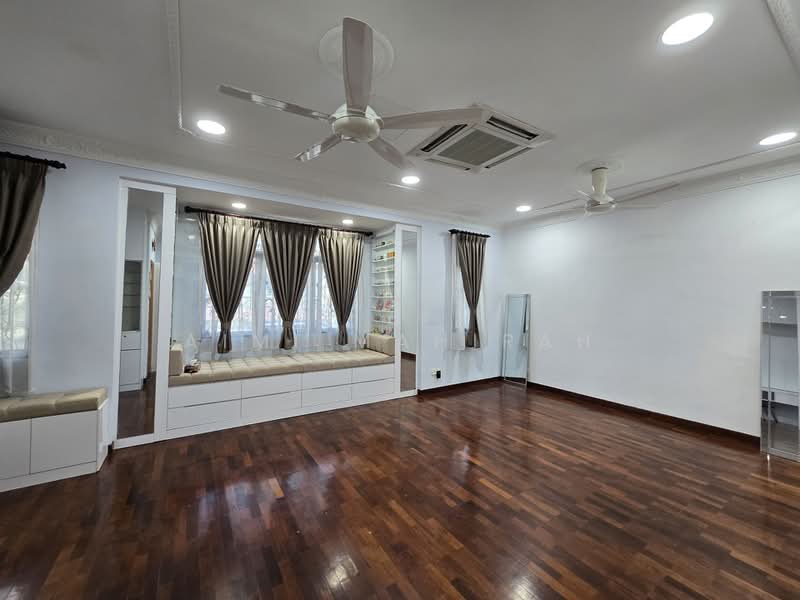 Semi-Detached House for Sale in Kota Damansara (Selangor) - Aimi Mahirah - Interior - PropertyGuru.com.my