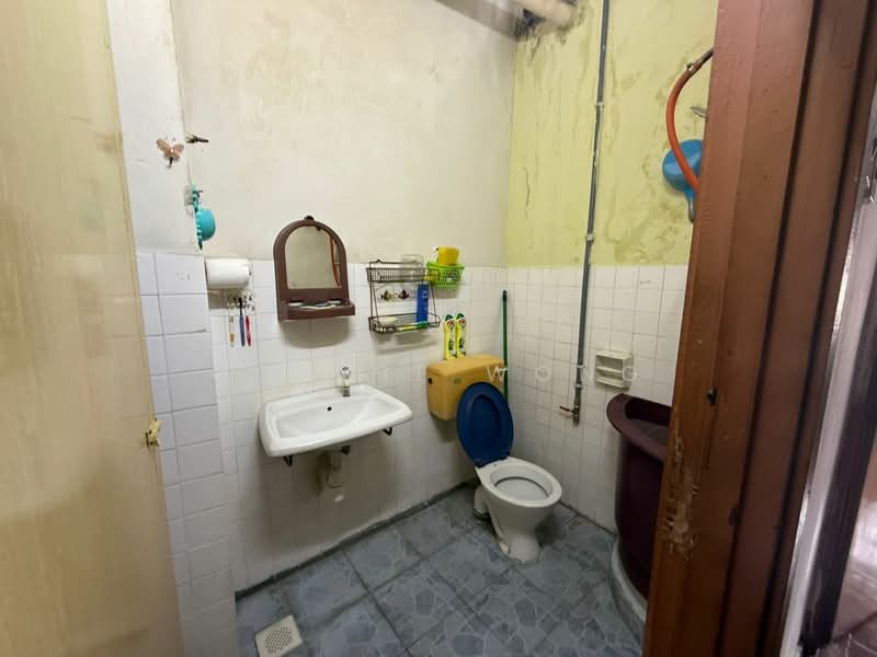 Rumah Teres 2 Tingkat untuk Dijual di Pandan Perdana (Cheras) - Connie Wong - Bathroom - PropertyGuru.com.my