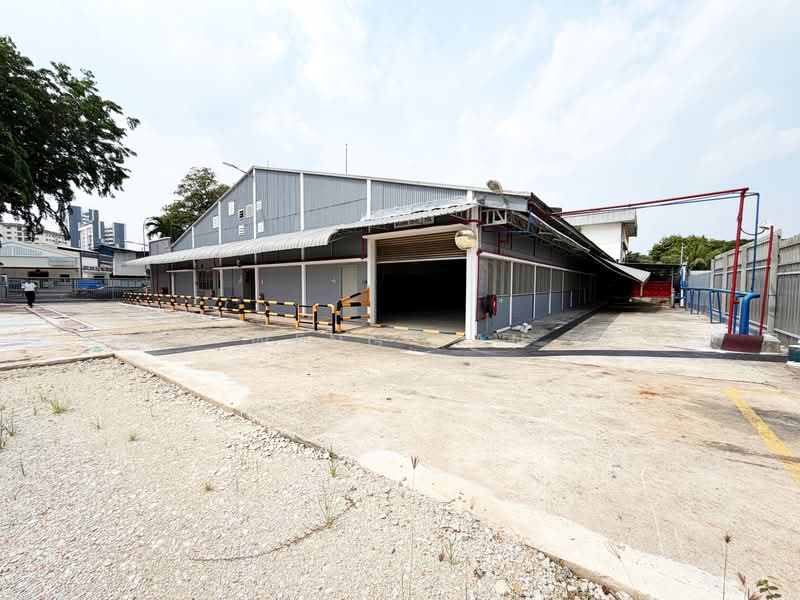 Gudang untuk Disewa di Seksyen 16 (Shah Alam) - Weng Tan - Exterior - PropertyGuru.com.my