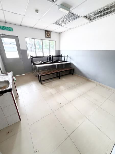 Gudang untuk Disewa di Seksyen 16 (Shah Alam) - Weng Tan - Interior - PropertyGuru.com.my