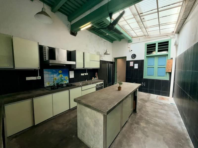 Shop for Sale in George Town (Penang) - Lee Xue Chen - Kitchen - PropertyGuru.com.my