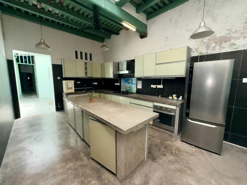 Shop for Sale in George Town (Penang) - Lee Xue Chen - Kitchen - PropertyGuru.com.my