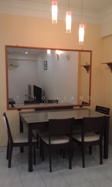 Pangsapuri untuk Dijual di Halaman Kristal - Tong Liang Ooi - Dining Room - PropertyGuru.com.my