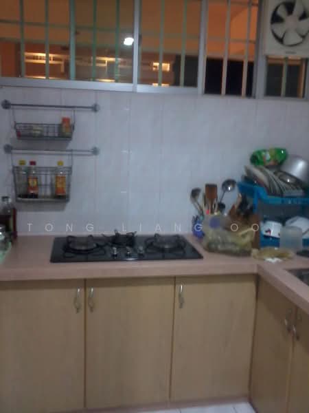 Pangsapuri untuk Dijual di Halaman Kristal - Tong Liang Ooi - Kitchen - PropertyGuru.com.my