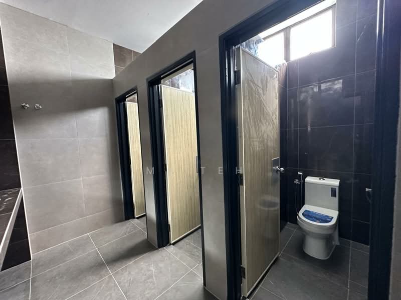 Detached Factory for Rent in Taman Industri Alam Jaya (Puncak Alam) - Ms Teh - Bathroom - PropertyGuru.com.my