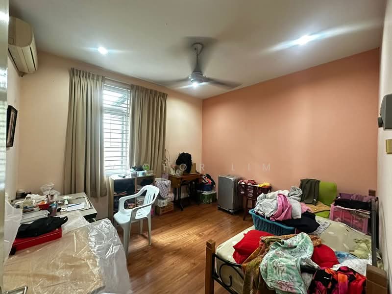 Cluster House for Sale in Taman Gaya (Ulu Tiram) - Victor Lim - Bedroom - PropertyGuru.com.my