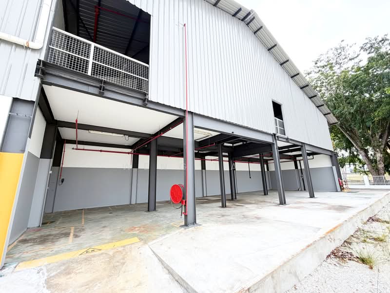 Gudang untuk Disewa di Seksyen 16 (Shah Alam) - Weng Tan - Exterior - PropertyGuru.com.my