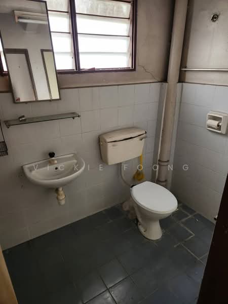 Rumah Teres 2 Tingkat untuk Dijual di Taman Pertama (Cheras) - Vickie Foong - Bathroom - PropertyGuru.com.my