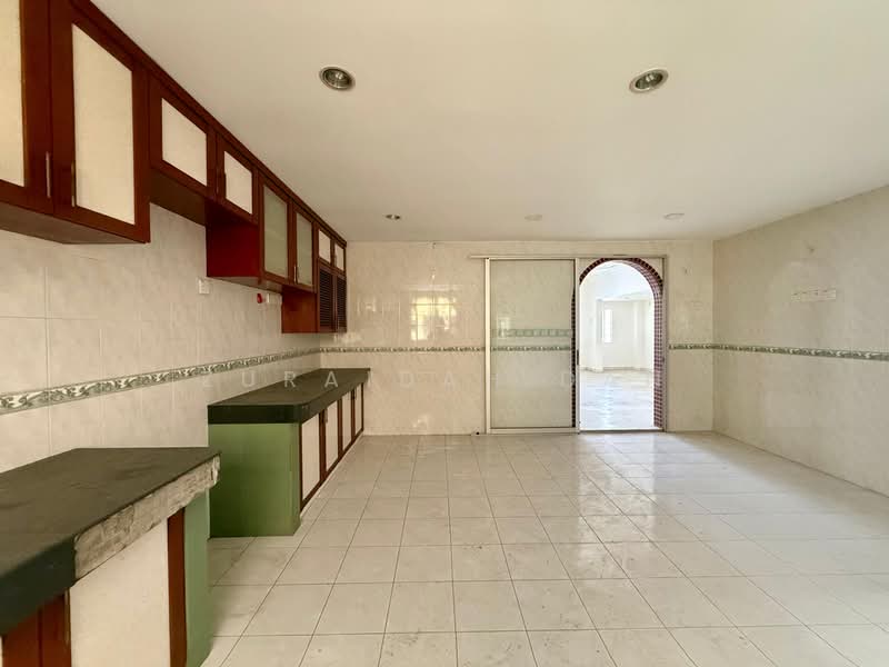 Rumah Teres 2 Tingkat untuk Dijual di Saujana Impian (Kajang) - Zuraidah Dan - Kitchen - PropertyGuru.com.my
