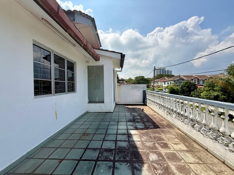 Rumah Teres 2 Tingkat untuk Dijual di Saujana Impian (Kajang) - Zuraidah Dan - Balcony - PropertyGuru.com.my