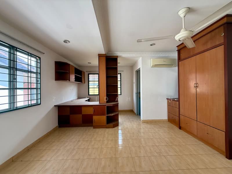 Rumah Teres 2 Tingkat untuk Dijual di Saujana Impian (Kajang) - Zuraidah Dan - Bedroom - PropertyGuru.com.my