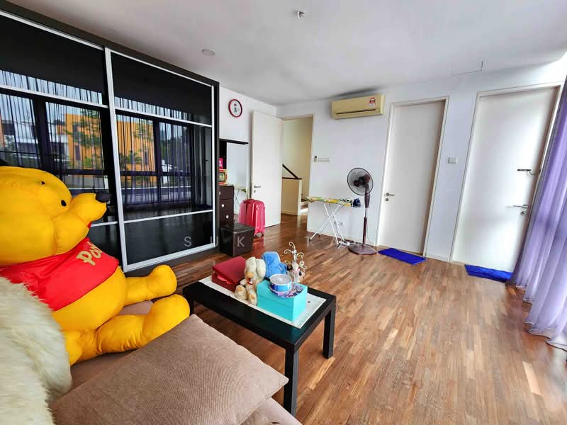 Rumah Teres 3 Tingkat untuk Dijual di Lake Fields (Sungai Besi) - Suki Tan - Living Room - PropertyGuru.com.my
