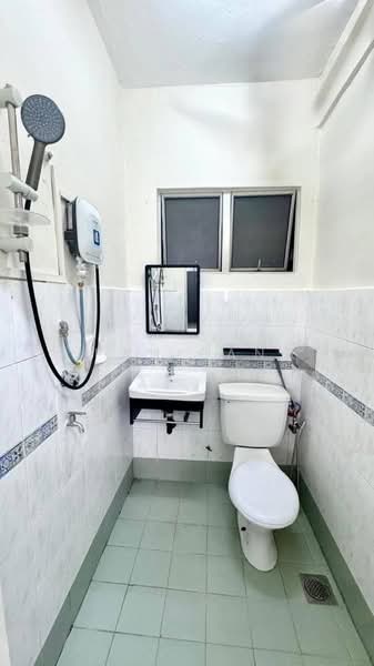 Apartment for Rent at Bayu Puteri 2 - Pan Pan - PropertyGuru.com.my