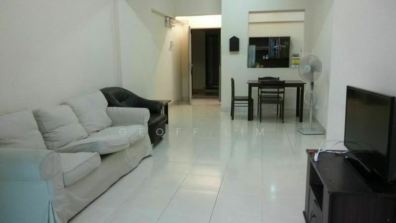 Kediaman Servis untuk Dijual di D'Alamanda - Geoff Lim - Living Room - PropertyGuru.com.my