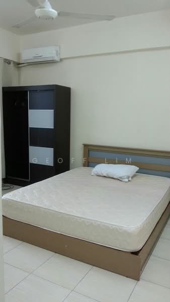 Kediaman Servis untuk Dijual di D'Alamanda - Geoff Lim - Bedroom - PropertyGuru.com.my