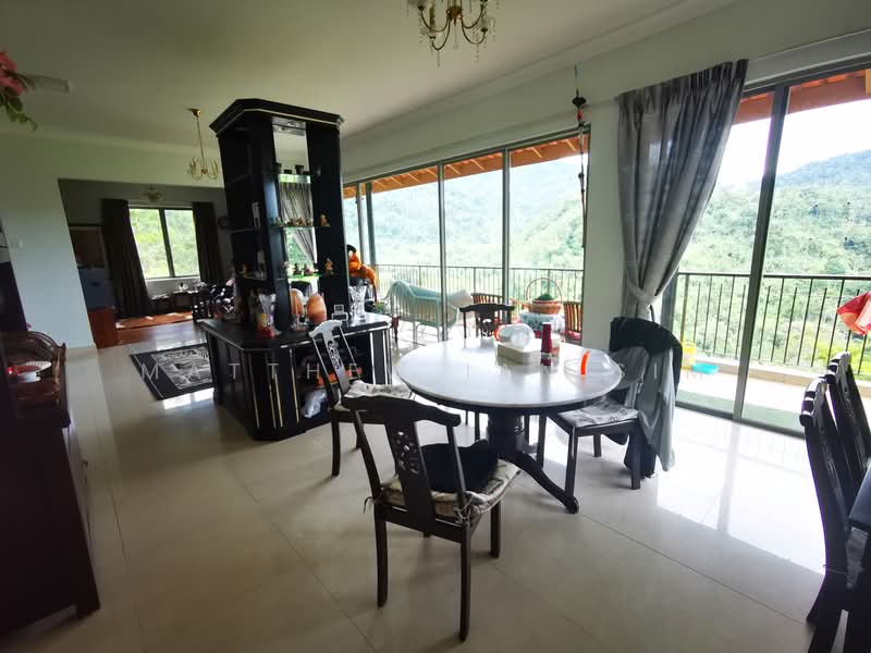 Bungalow House untuk Dijual di Bentong (Pahang) - Matthew Ian Sim - Living Room - PropertyGuru.com.my