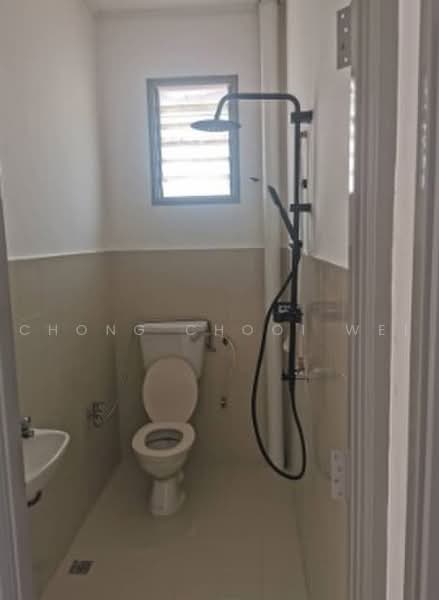 Rumah Berkembar untuk Disewa di Sungai Ara (Penang) - Chong Chooi Wei - Bathroom - PropertyGuru.com.my