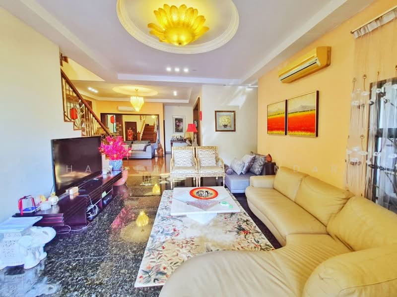 Semi-Detached House for Sale in Ampang Jaya (Ampang) - Shaziery Iskandar - Living Room - PropertyGuru.com.my
