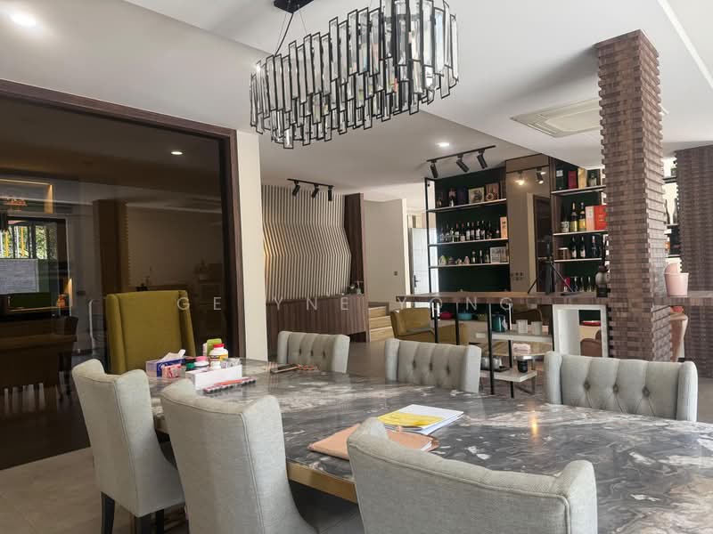 Rumah Teres 2 Tingkat untuk Dijual di Taman Perling (Perling) - Gelyne Yong - Dining Room - PropertyGuru.com.my