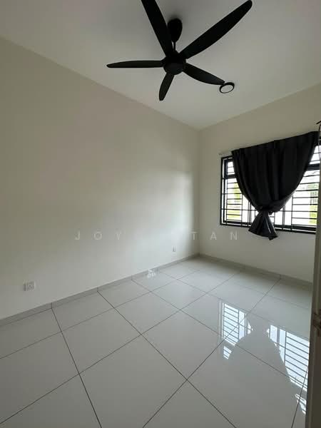 2-storey Terraced House for Rent in Taman Sutera Utama (Skudai) - Joyce Tan - Bedroom - PropertyGuru.com.my