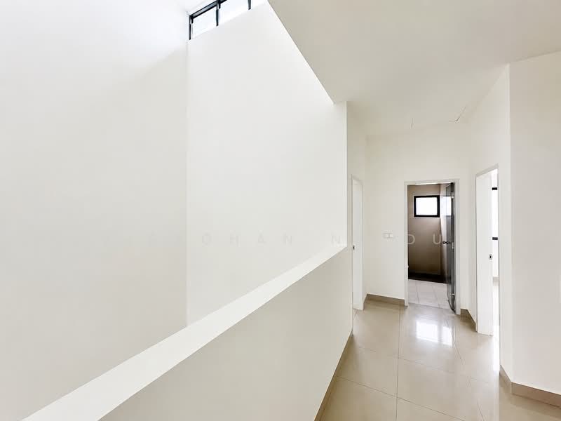 2-storey Terraced House for Sale in Rawang (Selangor) - Visaghan Naidu - Corridor - PropertyGuru.com.my
