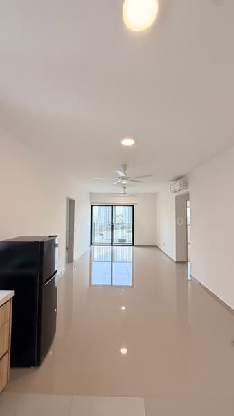 Servis Apartment untuk Disewa di Hana @ Eco Ardence - Camie Hoo - Living Room - PropertyGuru.com.my