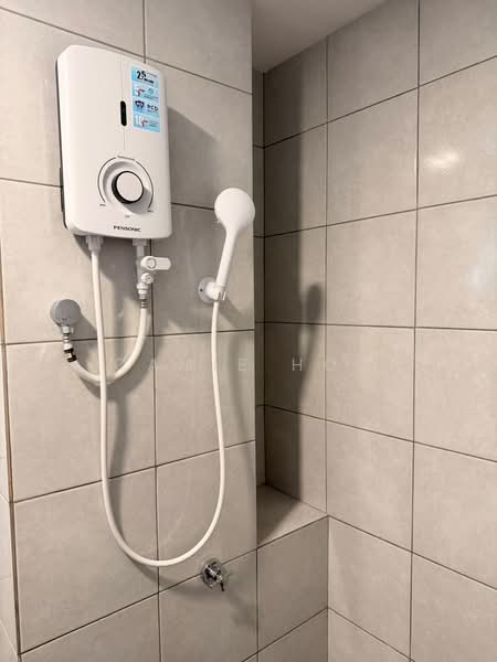 Servis Apartment untuk Disewa di Hana @ Eco Ardence - Camie Hoo - Bathroom - PropertyGuru.com.my