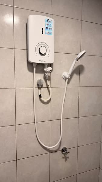 Servis Apartment untuk Disewa di Hana @ Eco Ardence - Camie Hoo - Bathroom - PropertyGuru.com.my