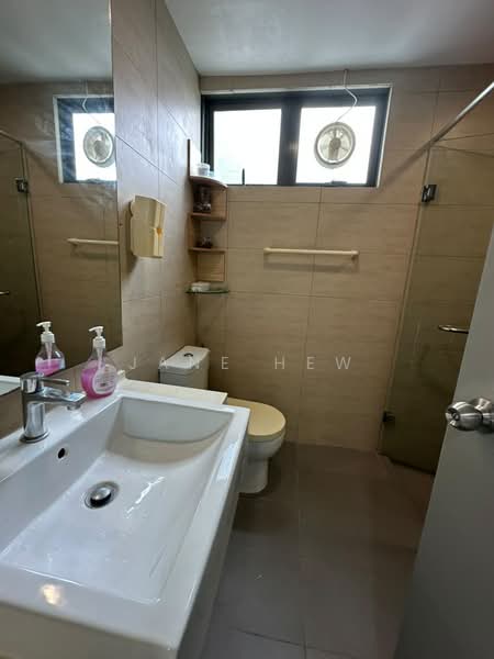 Condominium for Sale at Infiniti 3 Residences - Jane Hew - Bathroom - PropertyGuru.com.my