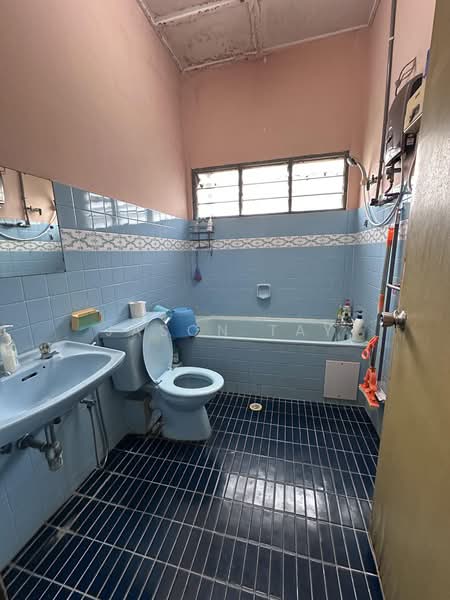 Rumah Banglo untuk Dijual di Bukit Baru (Melaka) - Jason Tay - Bathroom - PropertyGuru.com.my