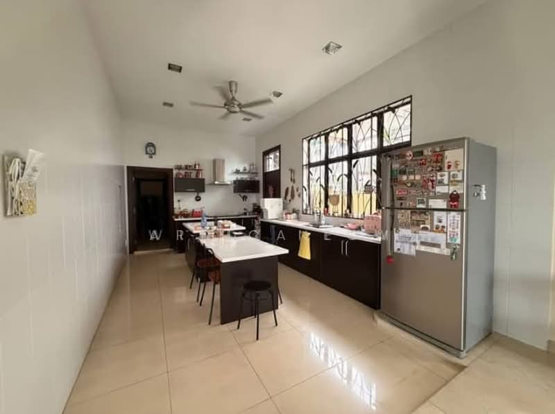 Rumah Banglo untuk Dijual di Taman Gembira (Jalan Klang Lama (Old Klang Road)) - Arnica Low - PropertyGuru.com.my