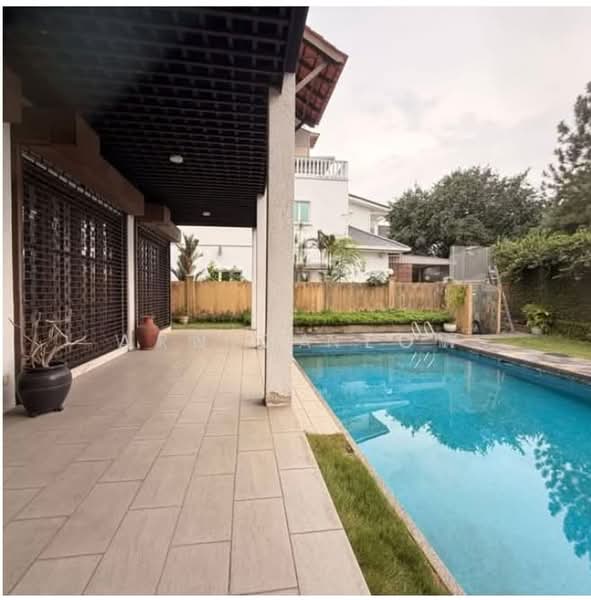 Rumah Banglo untuk Dijual di Taman Gembira (Jalan Klang Lama (Old Klang Road)) - Arnica Low - PropertyGuru.com.my