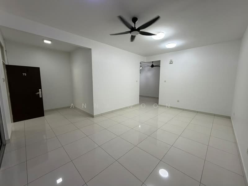Rumah Teres 2-Tingkat untuk Disewa di Taman Mutiara Rini (Skudai) - Anna Woon - Living Room - PropertyGuru.com.my