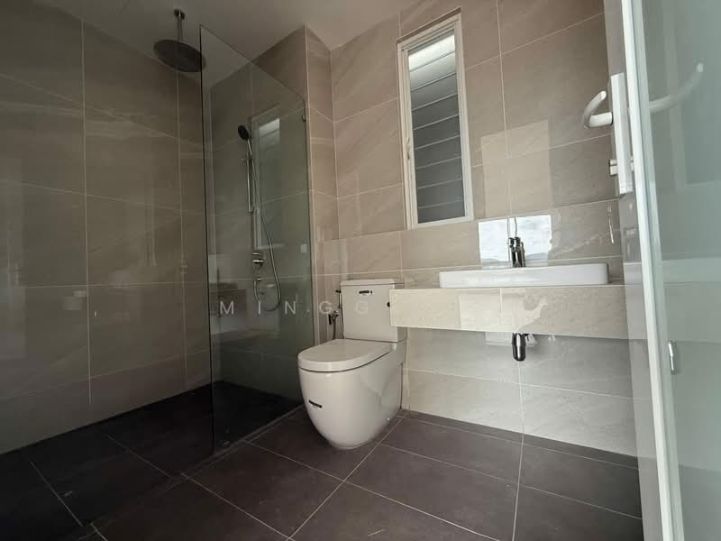 Kondominium untuk Dijual di Codrington Residence - Minggie . - Bathroom - PropertyGuru.com.my