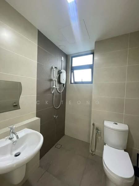 Kondominium untuk Dijual di Ascenda Residence @ Skyarena - CK Teong - Bathroom - PropertyGuru.com.my